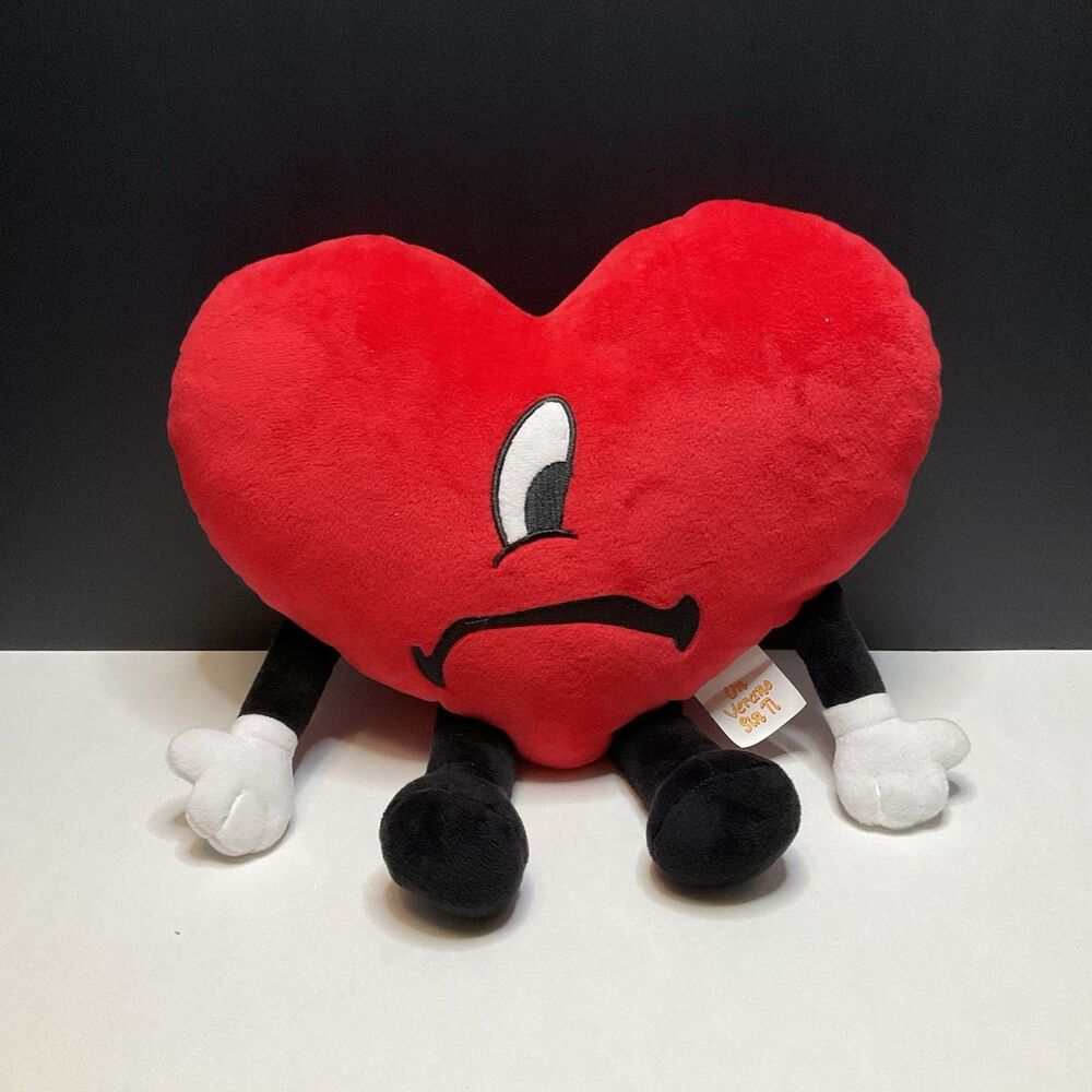 Official Bad Bunny Un Verano Sin Ti Plush Heart 2022 Tour AUTHENTIC MERCH DTMF